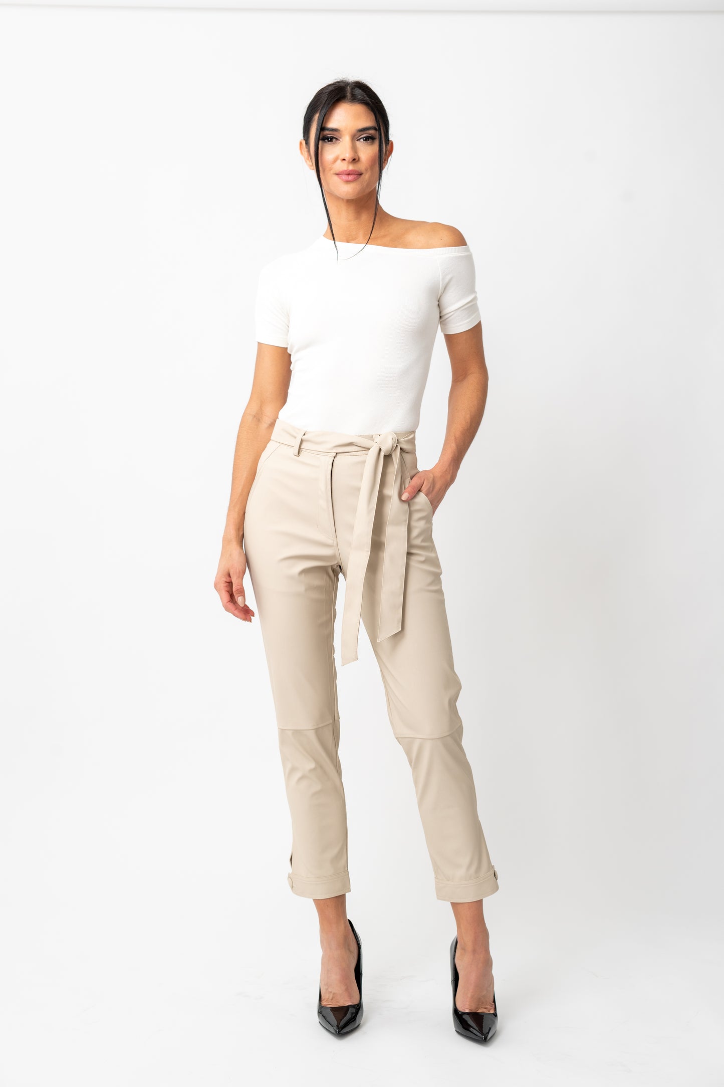 Slouchy Vegan Cropped Pant